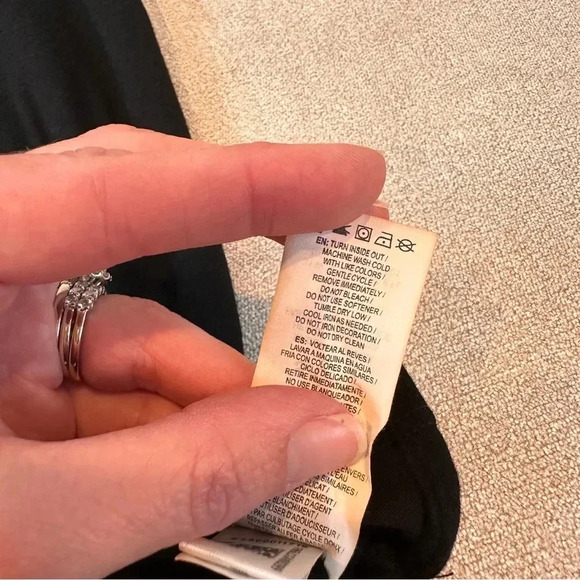 Reebok short sleeve t-shirt. Size small. Black. - Picture 4 of 6